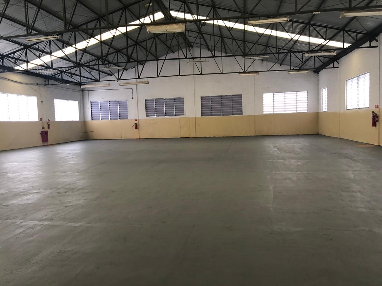  Clique aqui para ver as fotos do Galpão de 1.200m² de área construída em 1.000m² de terreno em Barueri | GALP-02