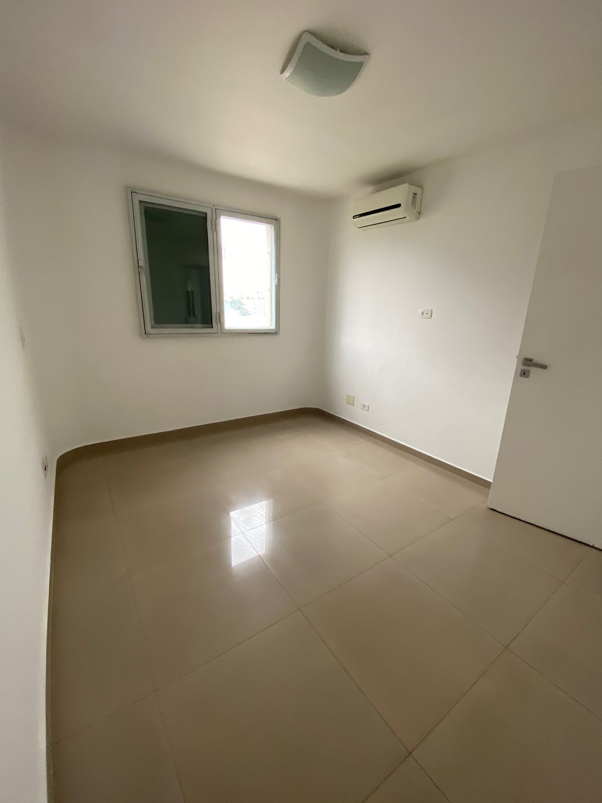  Clique aqui para ver as fotos do Apartamento na Alto da Lapa de 1 Dorm. e 1 vaga  | AP-32